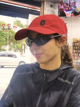Cliente usando óculos 22